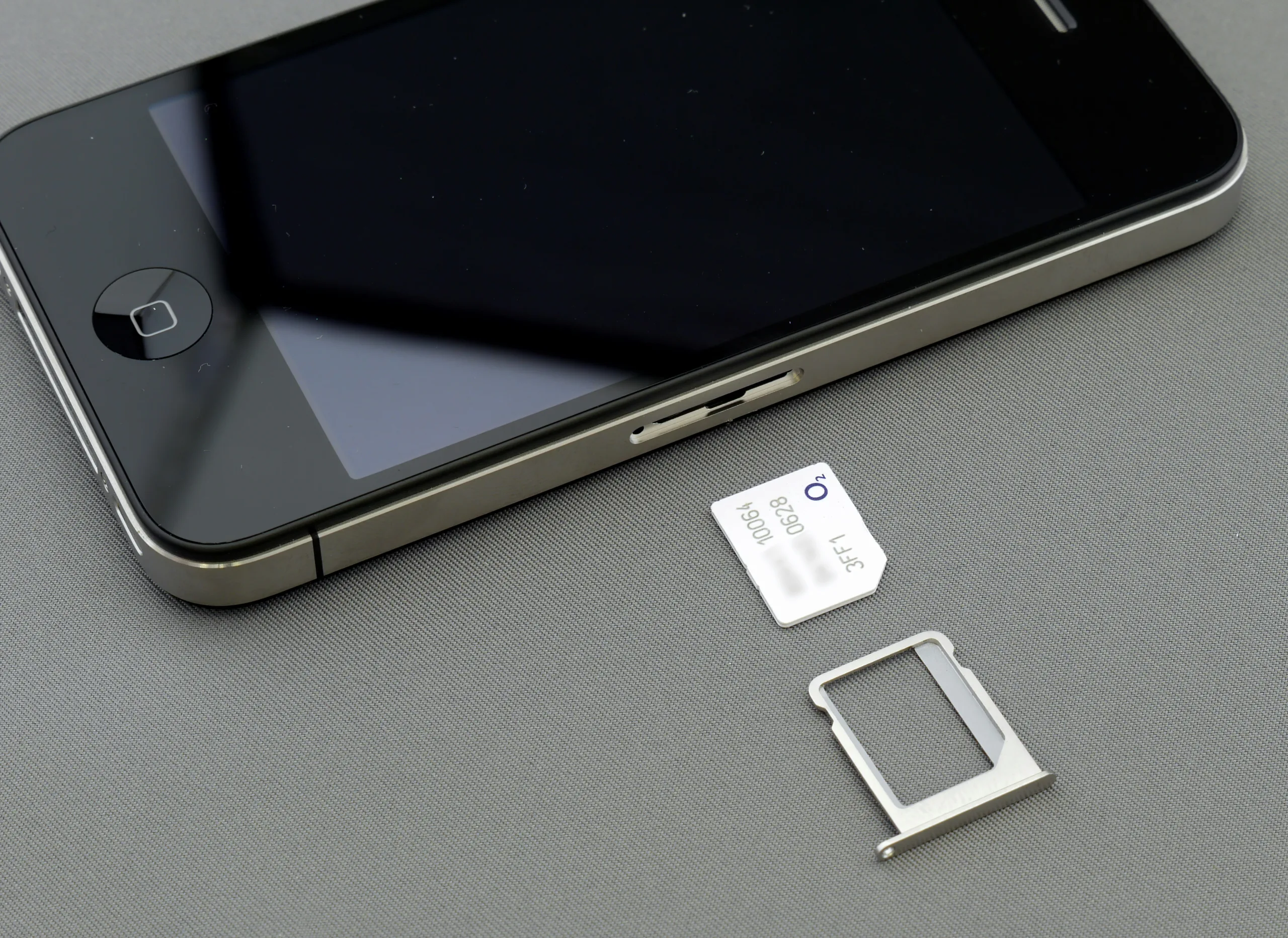 How to Remove a SIM Card